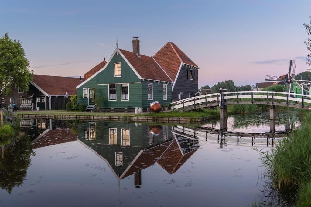 Modern, Brand New Houseboat Near Amsterdam 호텔 모니켄담 외부 사진